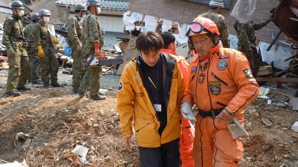 Los Topos en Japón, tras el tsunami de 2004