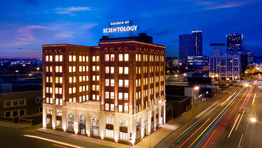 "They made sure that I left him": Lisa Marie Presley Claimed Scientology Forced Her To Leave Michael Jackson When He Most Needed Her, Called Them Control Freaks 3 kansas city night shot en