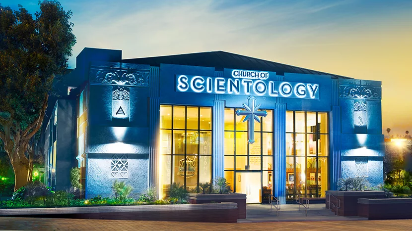 https://files.scientology.org/imagecache/cropfit@w=830@fm=webp@qa=83@cr=v0-prGVuK1aWhUzszNLcG5_Wg@sig=s1W69Qb37Y/data/www.scientology.org/files/pacifica-bridge/Scientology-Pacifica-Bridge-L-Ron-Hubbard-Way-10_Night-Exterior_en_US.jpg